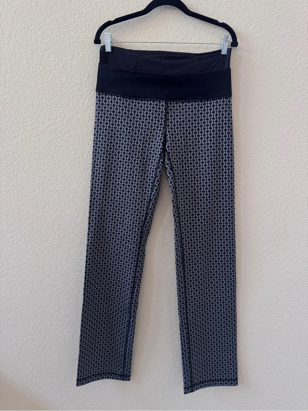 Lululemon Straight Up Pant Tri Geo Silver Spoon Black Womens Size 10